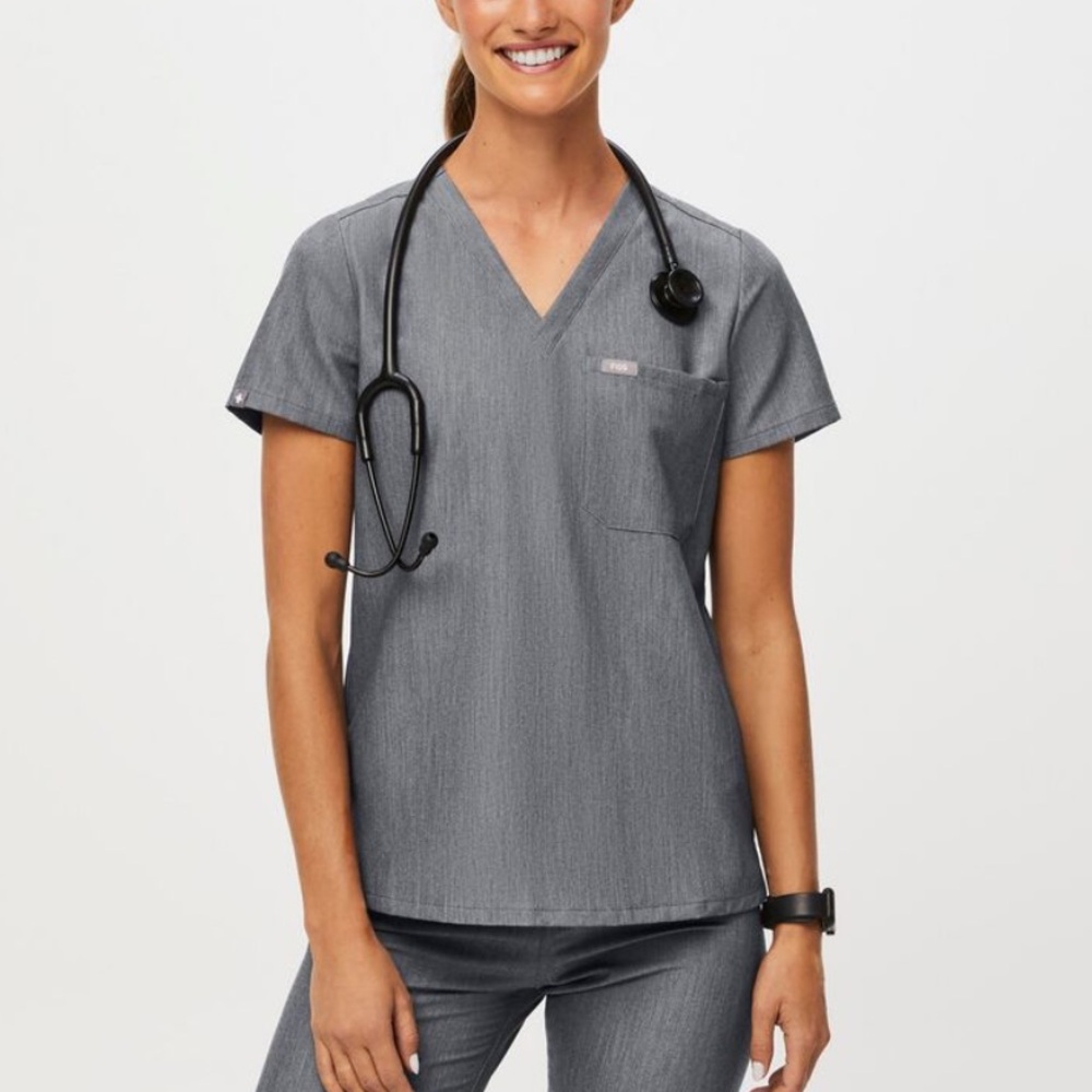 FIGS one pocket scrub top graphite